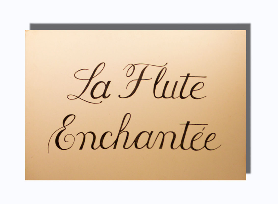 La Flute Enchantee Show Sign
